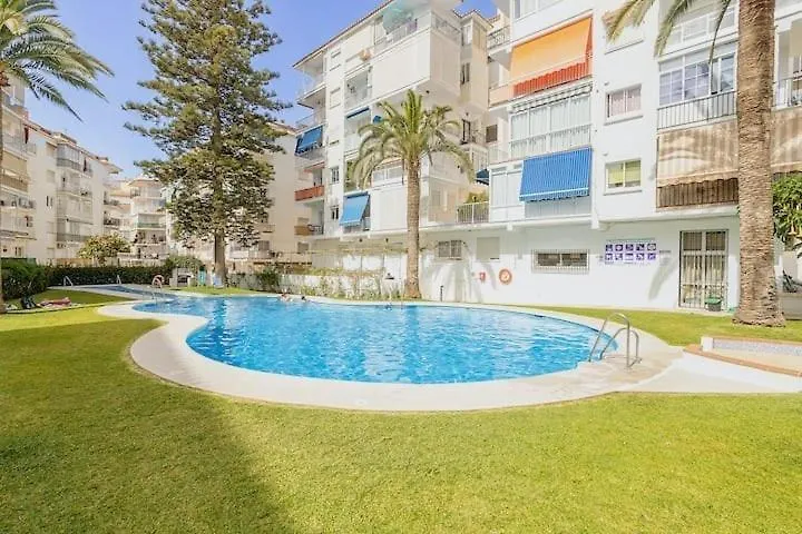 1 Bedroom Penthouse With Pool Access, Nerja Centre
